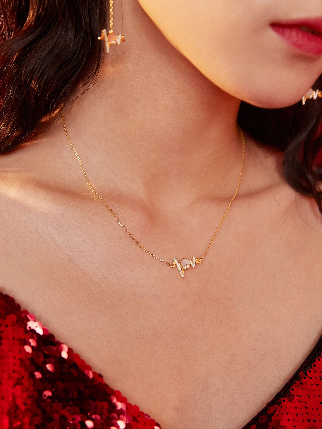 Love like a tide – “Love” Necklace and Earring Set