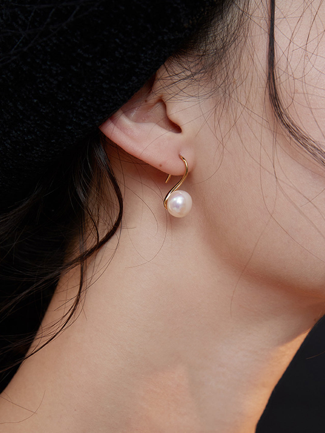 Exquisite Natural Pearl Dainty Earrings