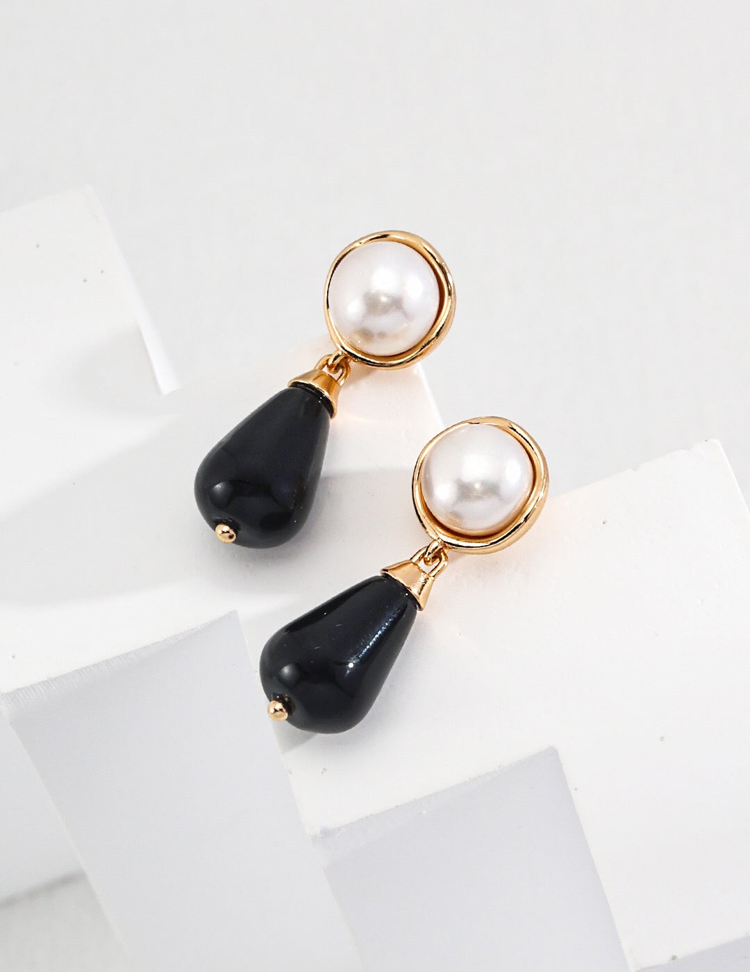 Black Agate & Pearl Drop Earrings